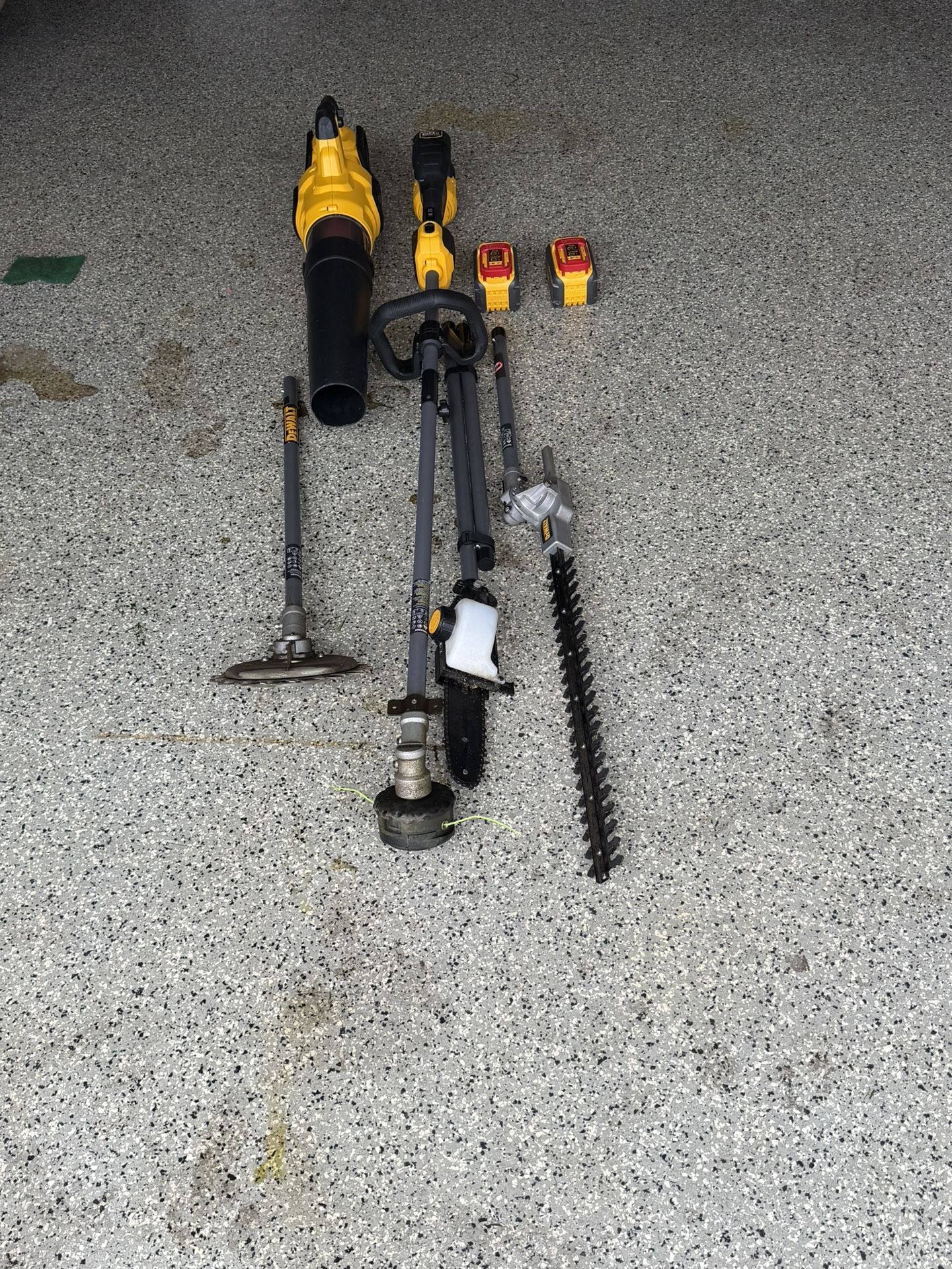 Dewalt 7pc Lawn Equipment 60V