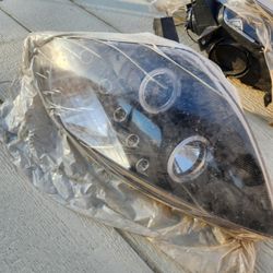 Headlight Assembly For A 2003 Nissian 350z
