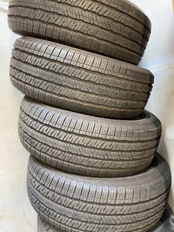 Set of 4 bridgestone dueler H/T 275/65R18