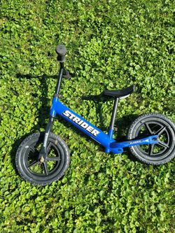 Strider Classic Kids Balance Bike Blue