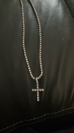 Fake sliver Dimond chain