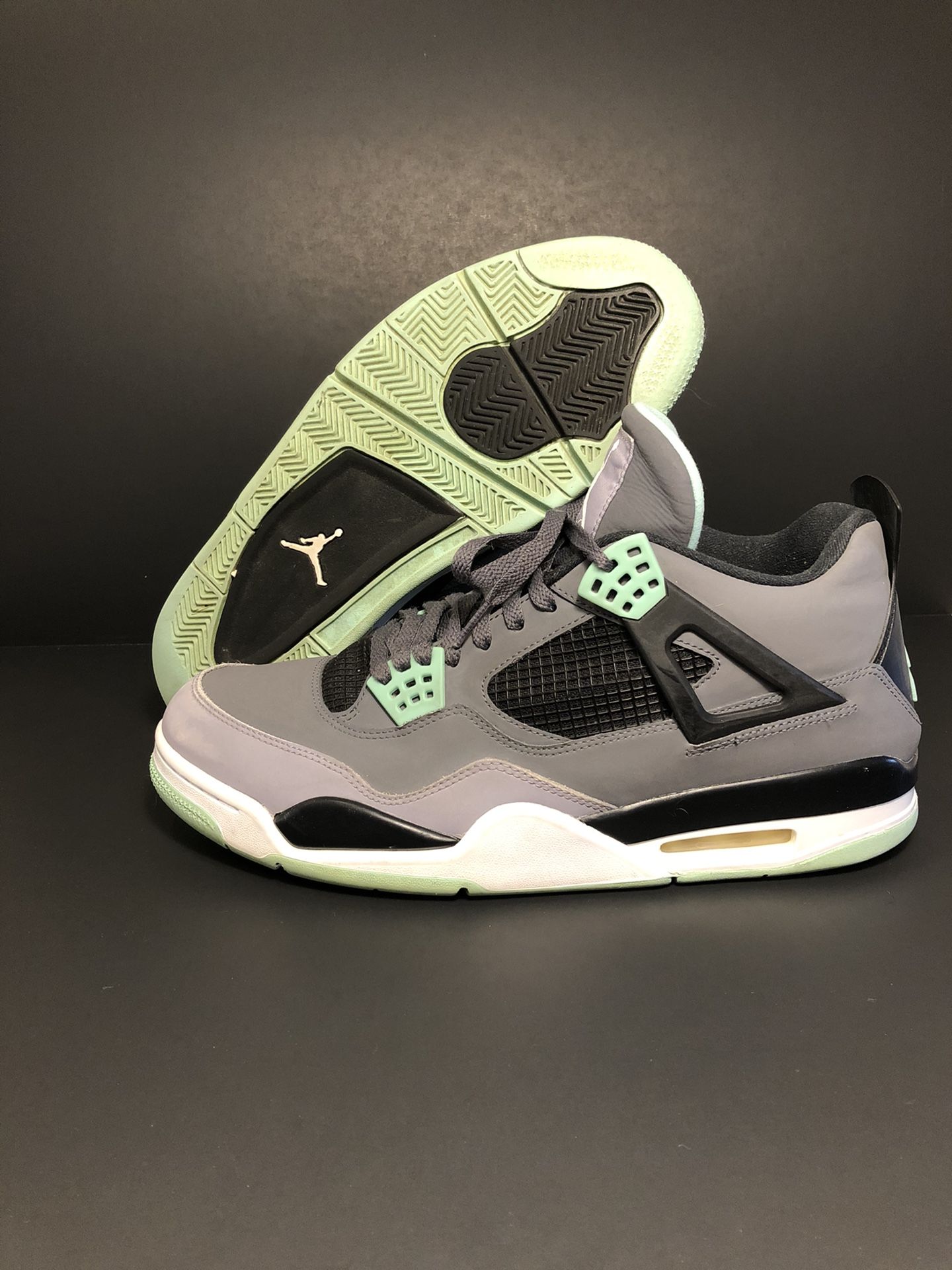 Air Jordan Retro 4 “Green Glow”