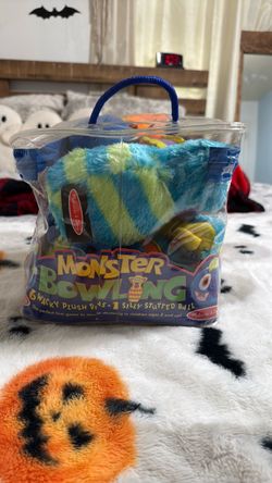 Melissa & Doug Monster Bowling Plush Toy Set 6 Pins 1 Ball with Carrying Case