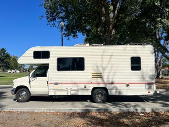 1992 Fleetwood jamboree searcher rv 24ft