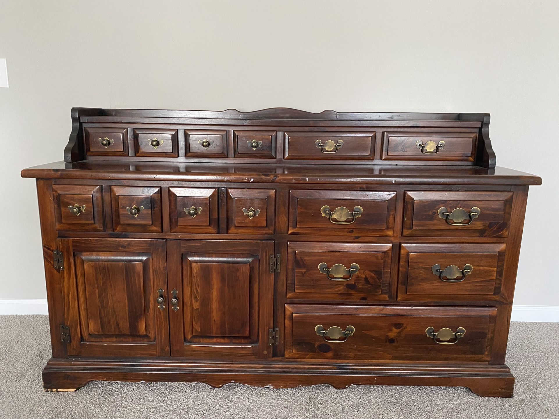 Link-Taylor 7 Piece White Pine Bedroom Set Late 1970’s