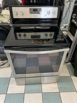 Whirlpool Electric Range Stainless Steel( delivery available)