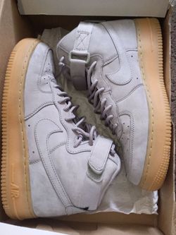 High Top Air Force 1 size 6.5Y