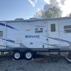 2009 Wildwood LE Trailer Camper 27ft