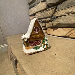 Hand Painted Vintage Christmas Gingerbread Houses