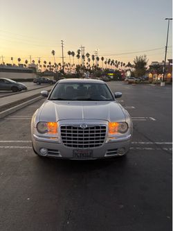 🚨 2007 CHRYSLER 300 5.7L HEMI – CLEAN TITLE 🚨