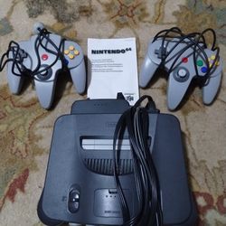Nintendo 64 With Games. 