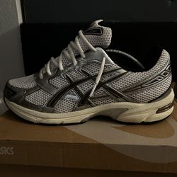 ASICS