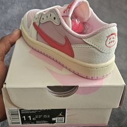Travis Scott Tropical Pink Jordan Low