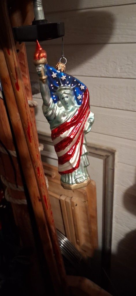 Statue Of Liberty Christmas Ornament