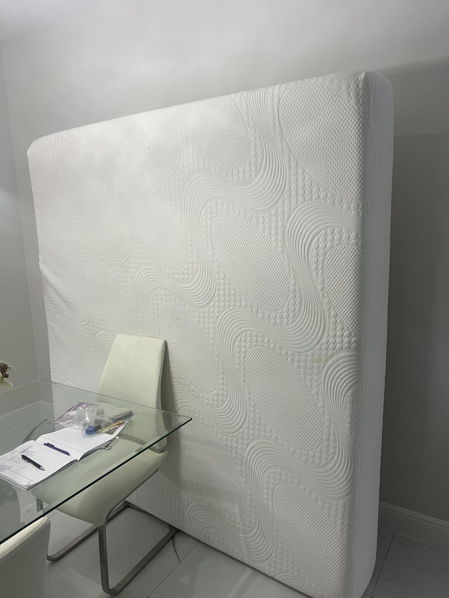 King Size Mattress (colchón )dorado Furniture