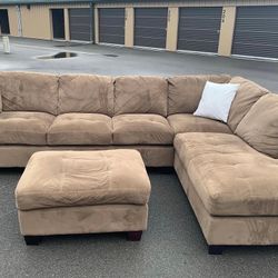 Sectional Couch 