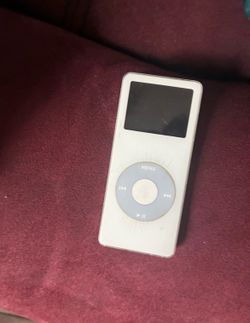 Genuine Apple iPod Nano 1st Gen 4GB A1137