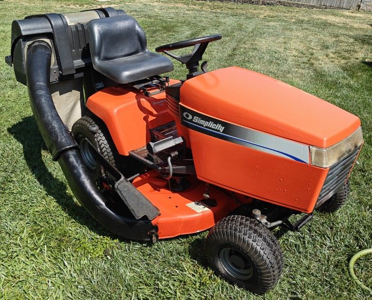 38" 16HP Simplicity Mower With BAGGER