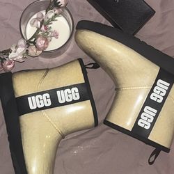 Black and Cream Ankle Boots UGG