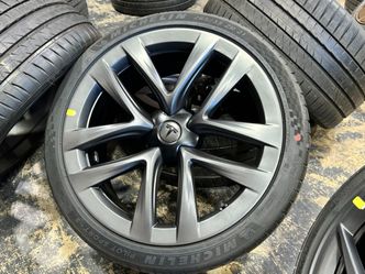 4 OEM NEW 2025 21” TESLA MODEL S PLAID ARACHNID WHEELS TIRES MICHELIN TPMS