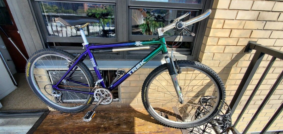 TREK Mountain Bike