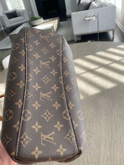 Louis Vuitton Rivoli PM for Sale in New Albany, OH - OfferUp