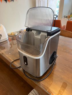 Pebble Ice Maker