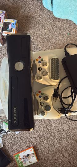 XBOX 360 with games