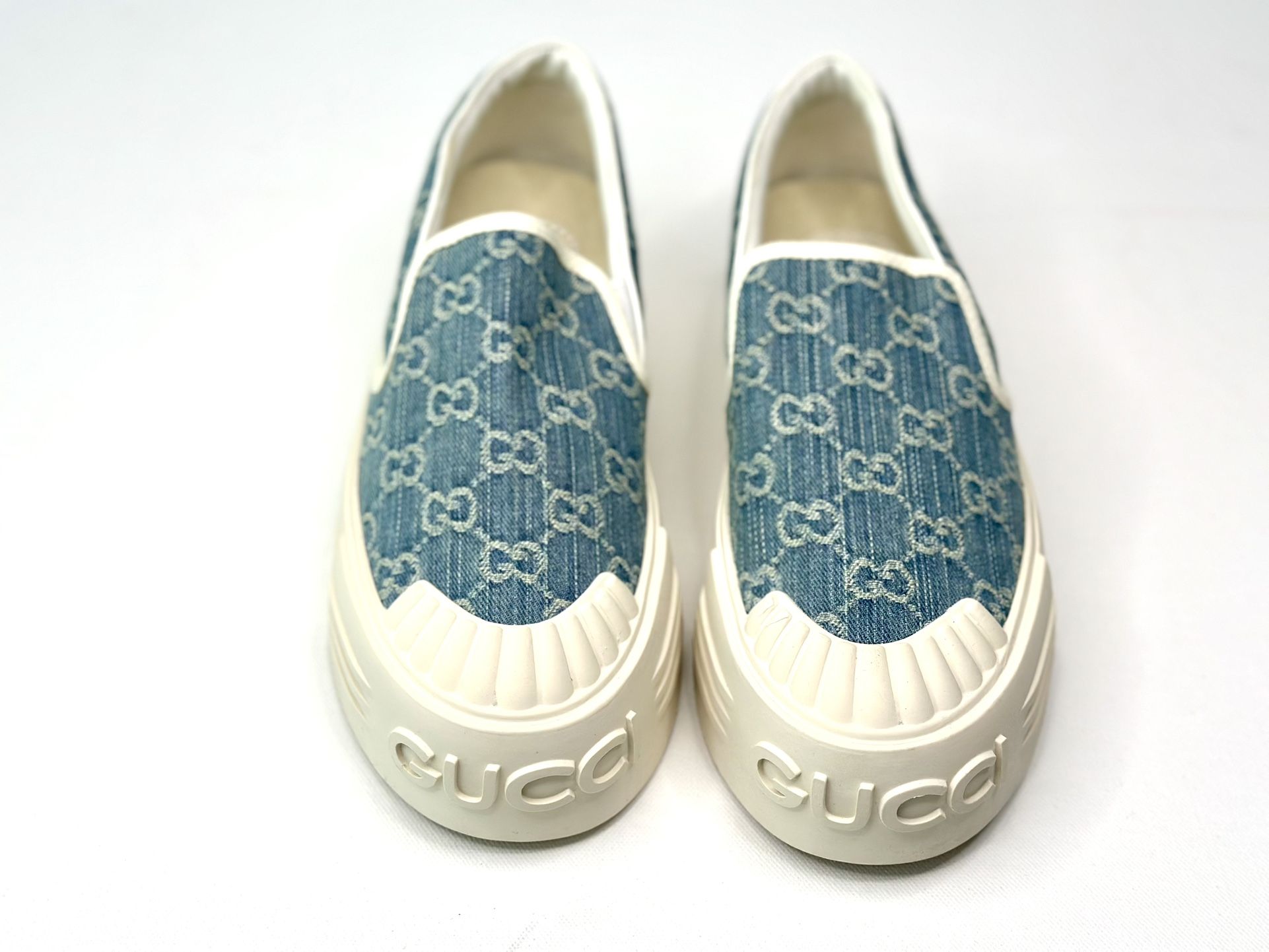 Gucci Sneaker Size 10/42