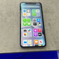 IPHONE XR WHITE 64GB UNLOCKED 