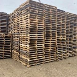 Pallet De Madera 48x40 Good Condition/buenas Condiciones 