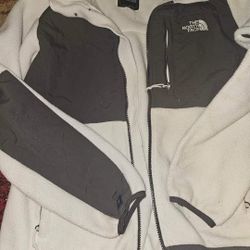 Womens Northface size medium fleece