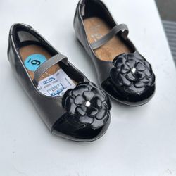 Baby Girl Toddler Shoes Size 6 Brand New