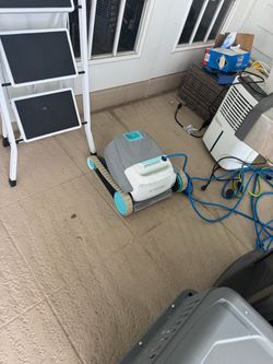Dolphin Active Solo Robotic Pool Cleaner