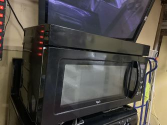 mounted microwave.