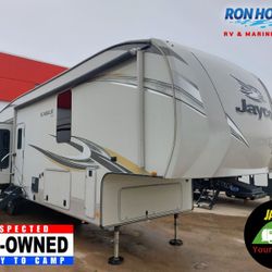 🚨 HUGE BATHROOM 5th WHEEL 🚨 