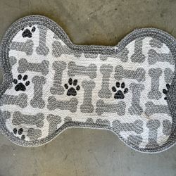 Dog Mat For Food & Water Bowls, Paw Print, Black, Gray & White