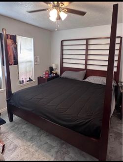 King size bed