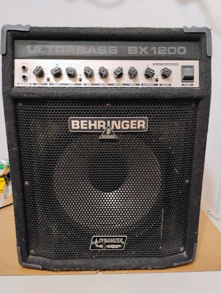 Behringer ULTRA BASS BX1200