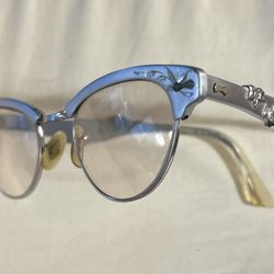 Vintage 1950s Engraved Eyeglasses floral detailing 