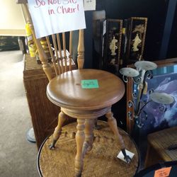 Vintage Eagle Claw Chair Antique