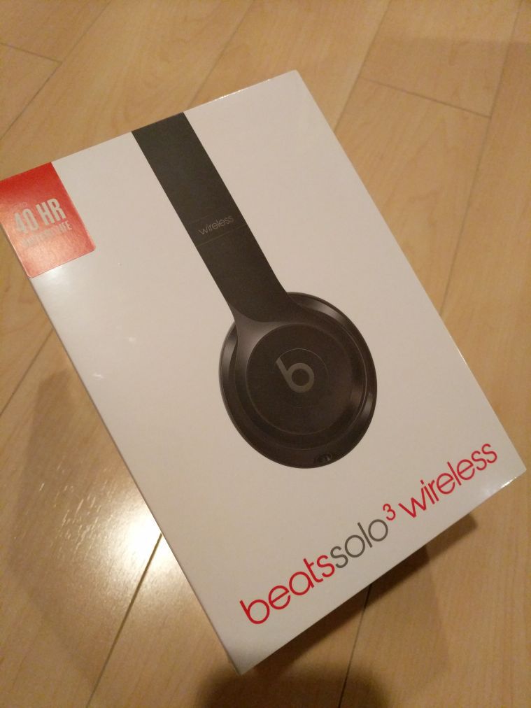 Beatssolo3 wireless headphones
