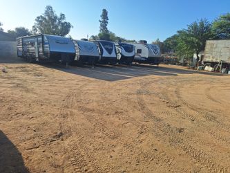 Trailer/camper/rv/boat storage