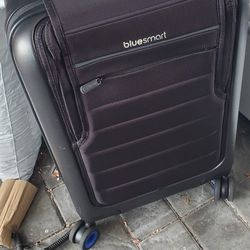 Smart Suitcase 