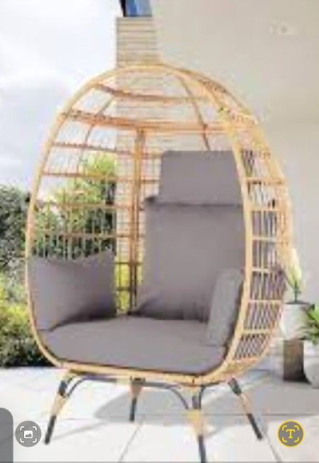 Oversized Wicker Egg Chair Patio Backyard Living Room Indoor/Outdoor Chaise Lounge with Light Gray Cushions  