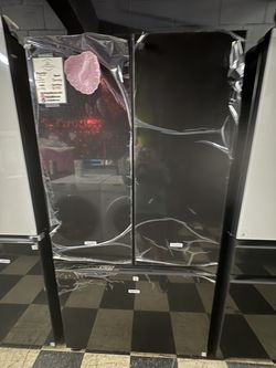 Samsung Bespoke Refrigerator With Beverage Center In Charcoal Glass