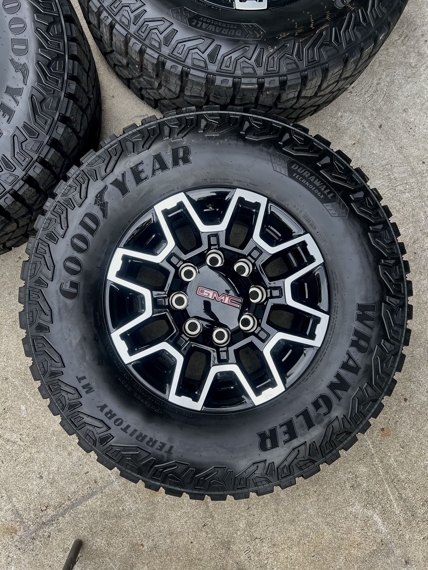 Authentic GMC Sierra 2500 18” AT4X Black Good Year Tire Wheels Rims Rines