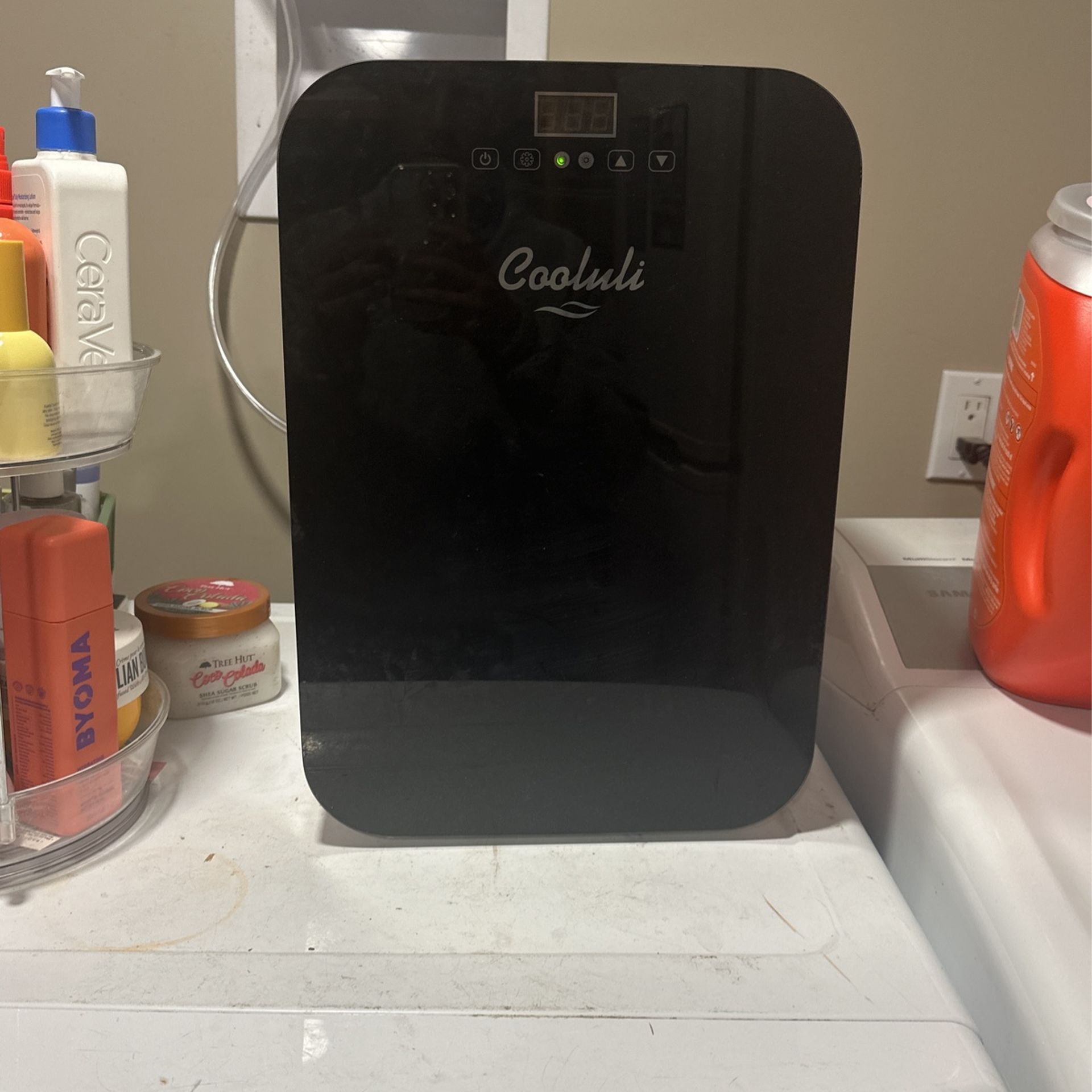 Mini Fridge 