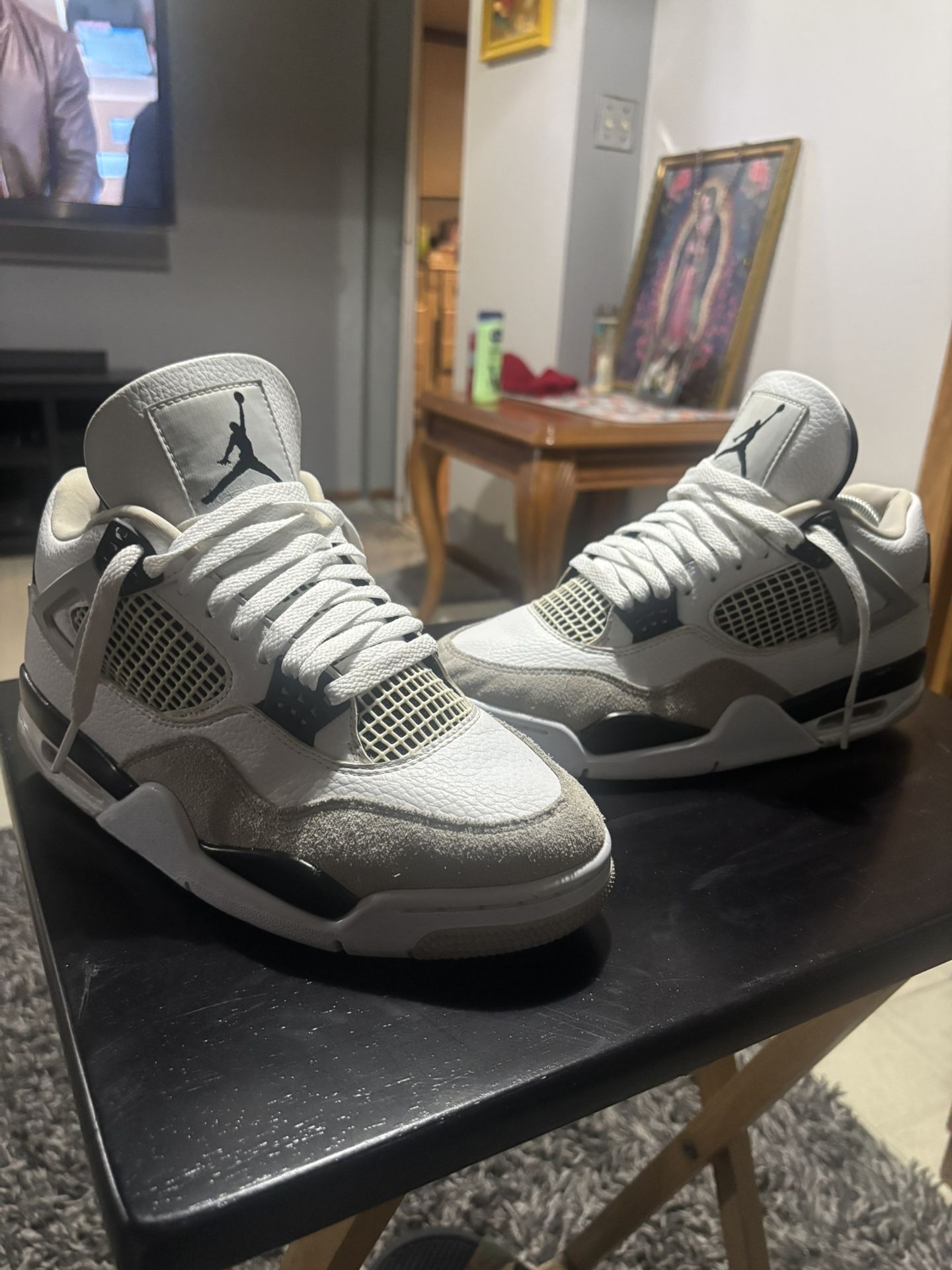 Jordan 4 Retro (Military Black) Back Wings Broke Off 😭size 8