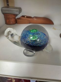 Hand blown glass turtle paperweight